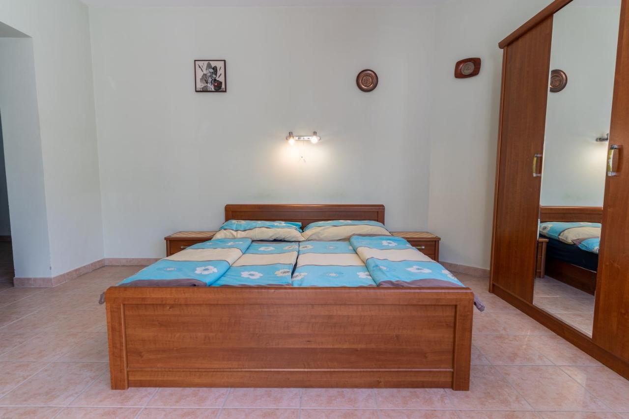 Izabella Panzio Bed and Breakfast Hajdúszoboszló Eksteriør billede