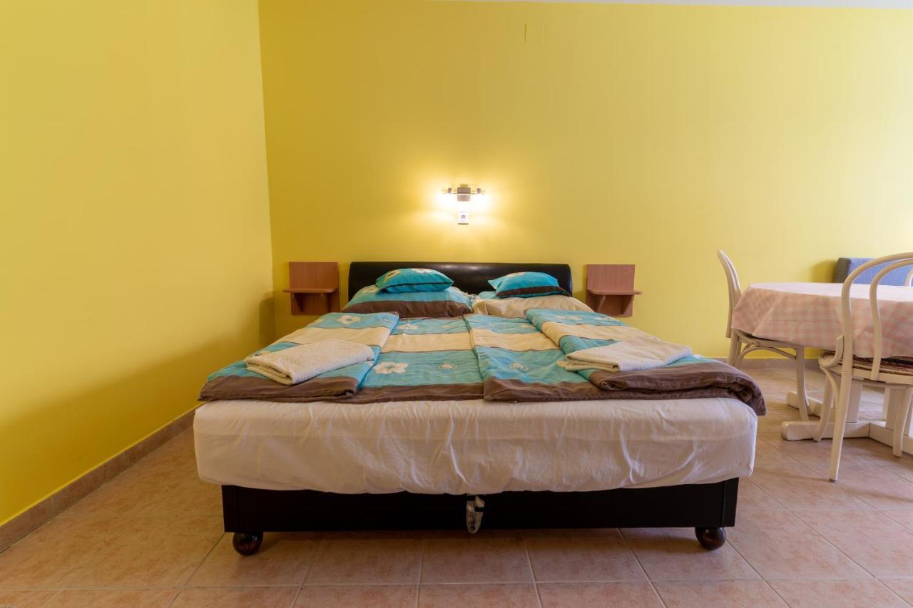 Izabella Panzio Bed and Breakfast Hajdúszoboszló Eksteriør billede