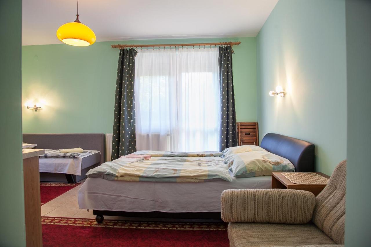 Izabella Panzio Bed and Breakfast Hajdúszoboszló Eksteriør billede