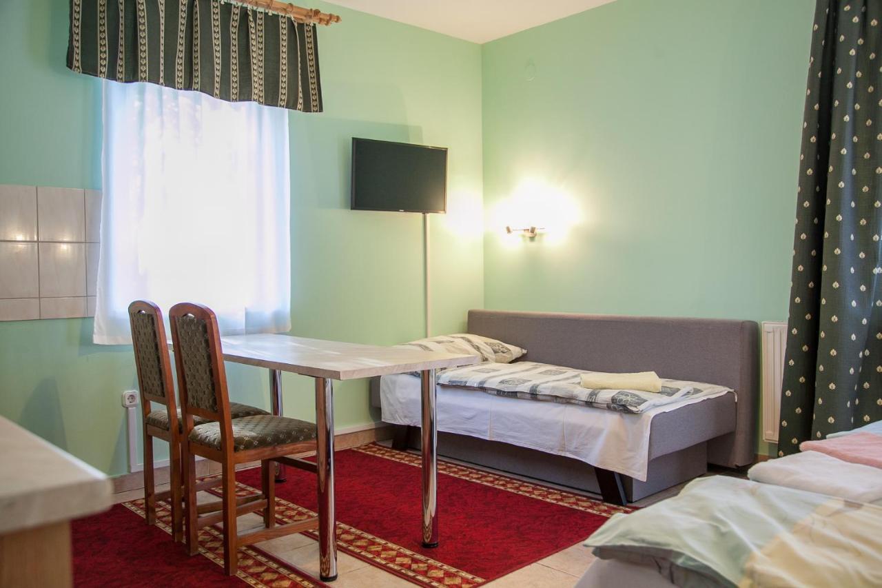 Izabella Panzio Bed and Breakfast Hajdúszoboszló Eksteriør billede