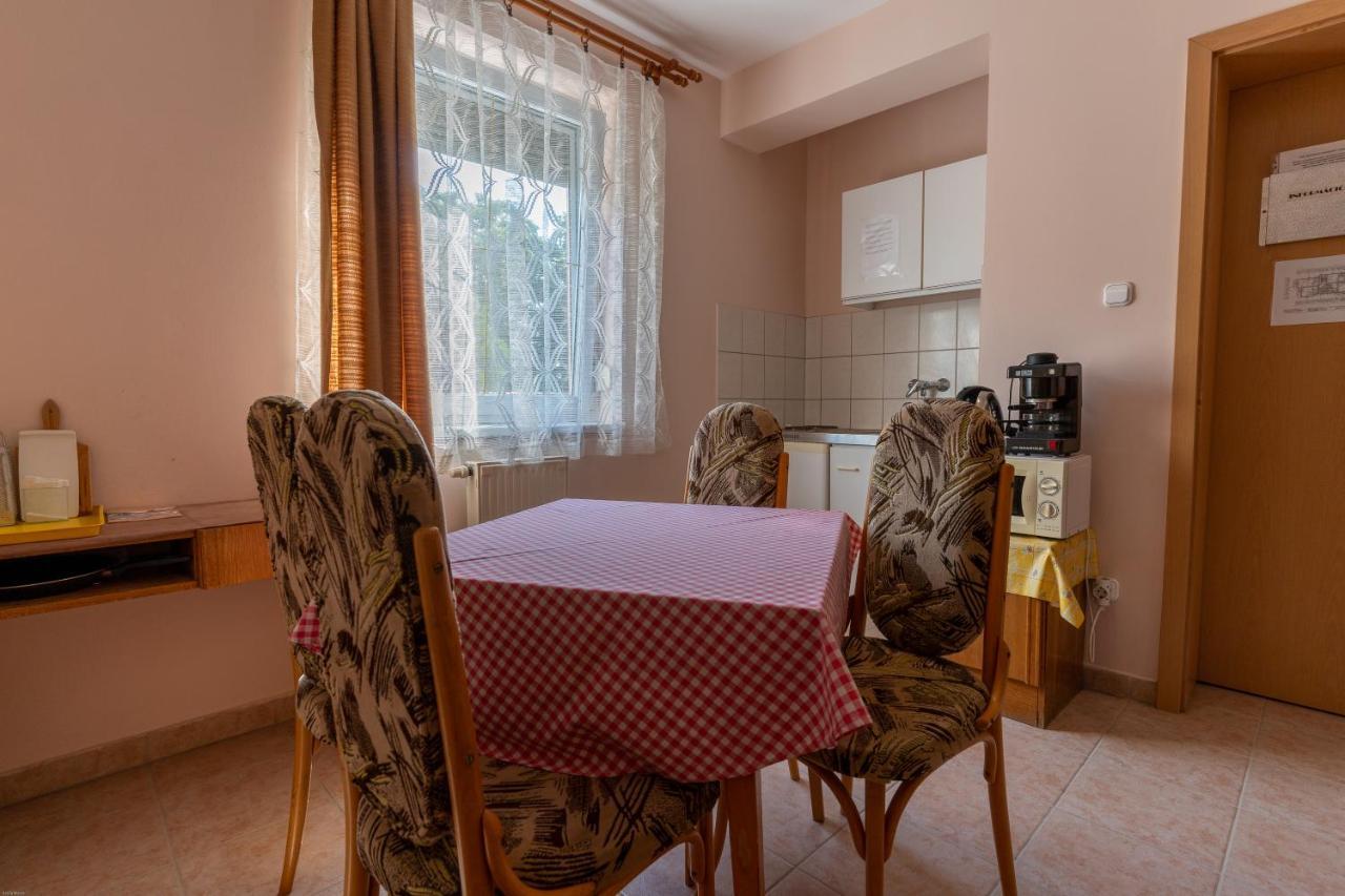 Izabella Panzio Bed and Breakfast Hajdúszoboszló Eksteriør billede